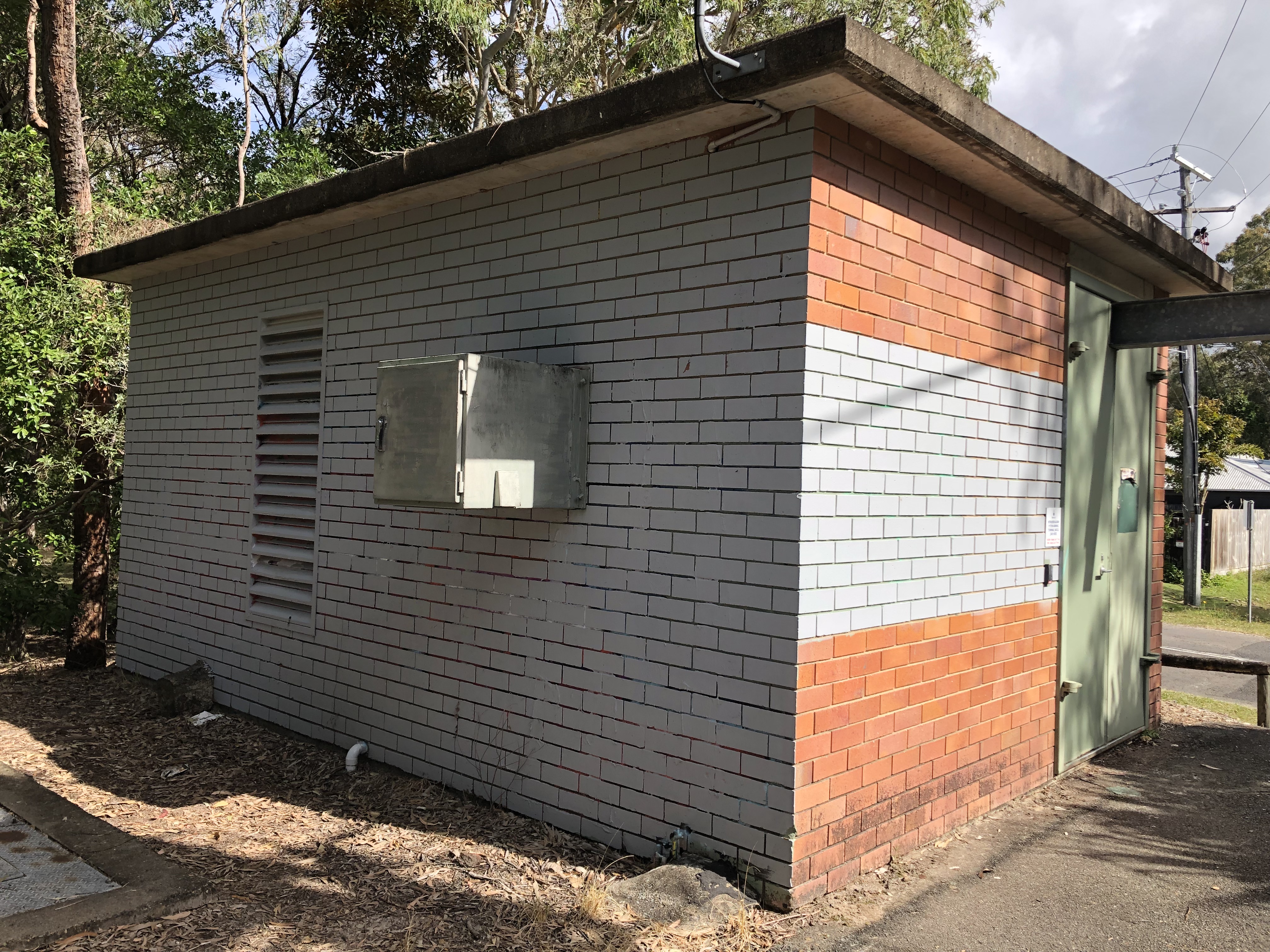 Noosaville Lake Weybe Drive artwork