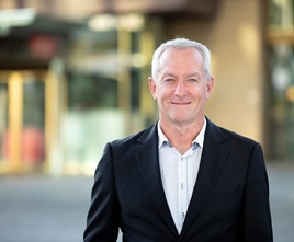 Michael Arnett