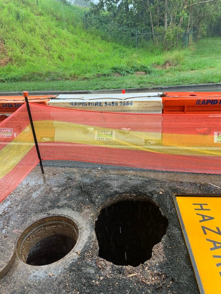 Karawatha Drive sinkhole